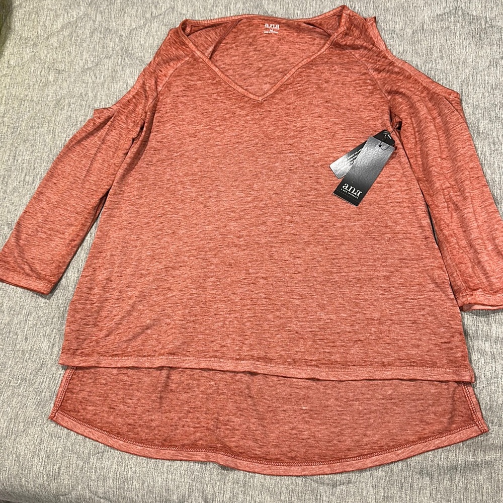 Cold shoulder 3/4 sleeve top burgundy/red NWT